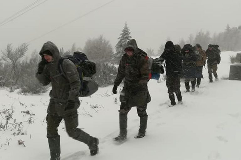 traversée sous la neige